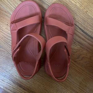Nearly New Terracotta Tevas